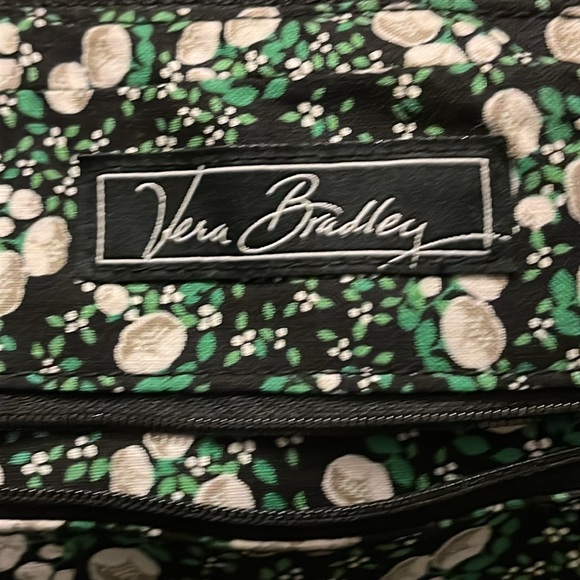 VERA BRADLEY Solid Black shoulder bag!  Like new! - Picture 8 of 12